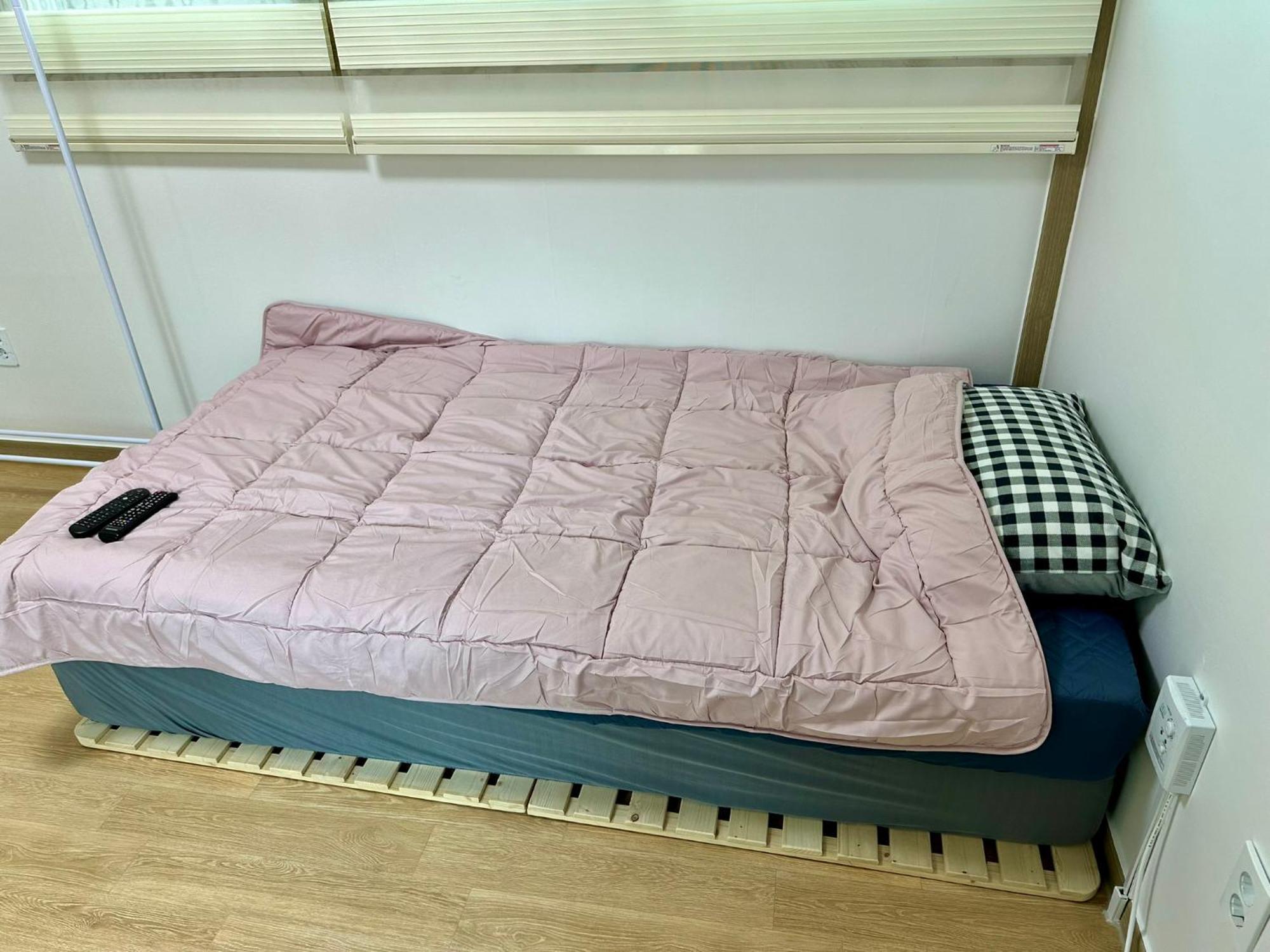 Bed and Breakfast Fullhouse 6To10 Каннин Екстер'єр фото